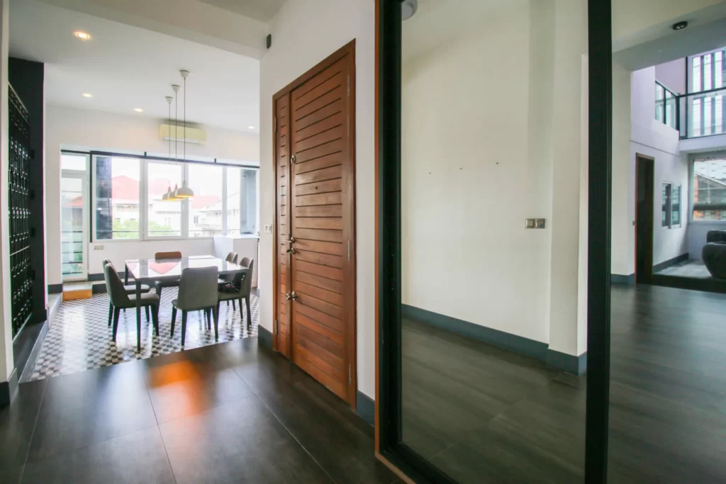 7-Makara-Renovated-Apartment-For-Sale-in-Central-Phnom-Penh-24