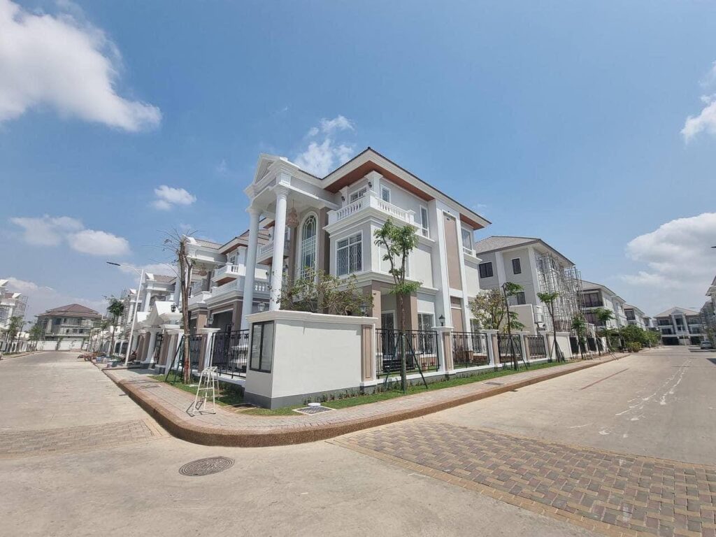 Beautiful-Corner-Villa-For-Sale-at-Eco-Delta-Phnom-Penh