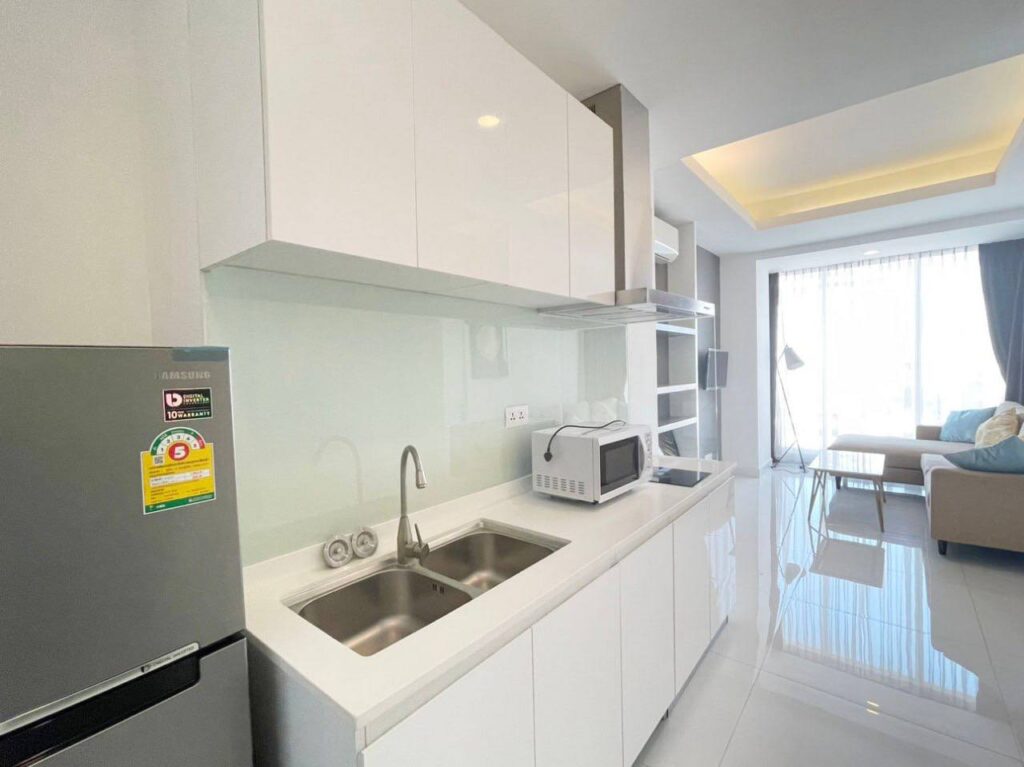 Stunning-Apartment-For-Sale-at-J-Tower-BKK1-Phnom-Penh-02